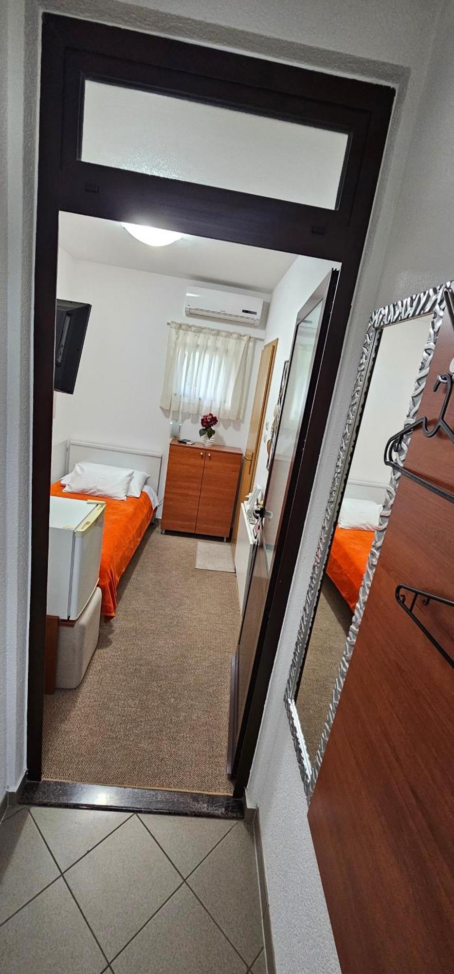 Bed & Breakfast Sobe/rooms Riva Zadar